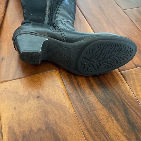 Lot of 2 leather boots - Picture 8 of 8